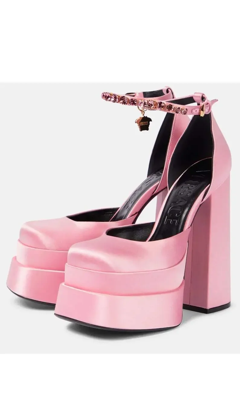 Versace stilettoes 'Medusa Aevitas' For Sale at , - Picture 12 of 13